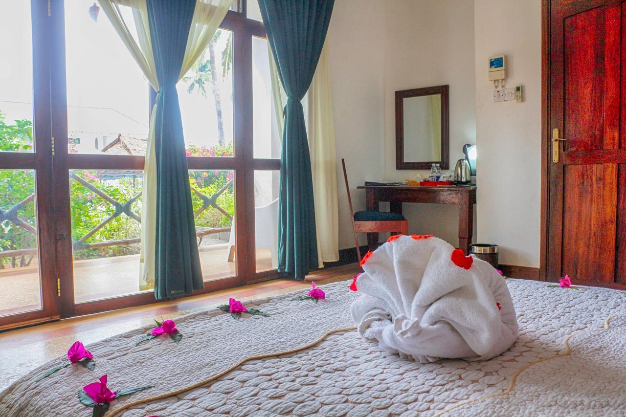 African Sun Sea Beach Resort & Spa Zanzibar Exterior photo